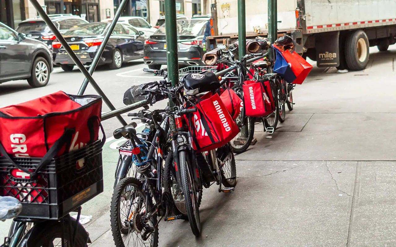 Does Grubhub pay for gas