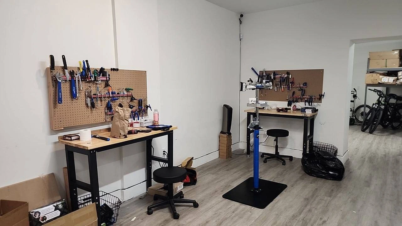 e-bike-repair-office.jpg