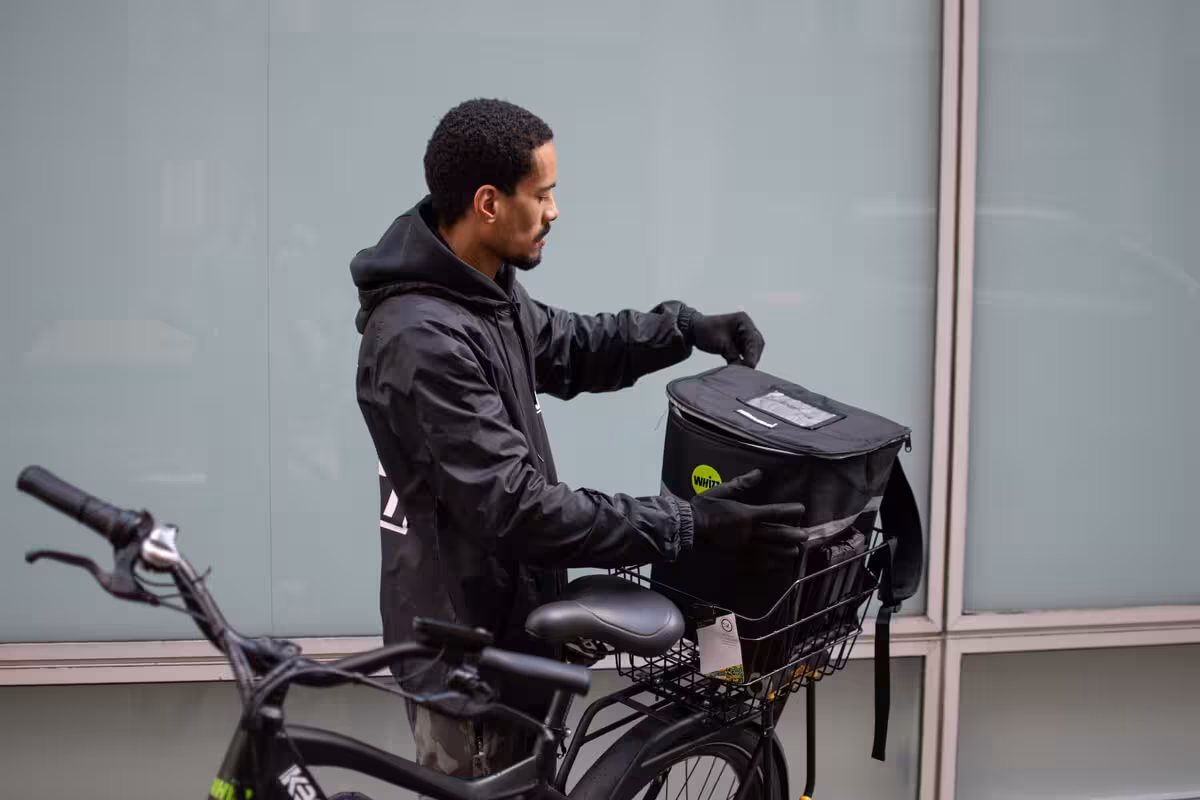 How to earn money with a bicycle fast
