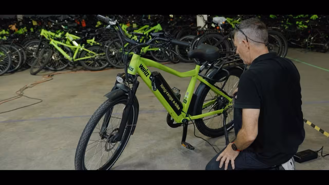 E-bike battery charging tips for delivery riders 