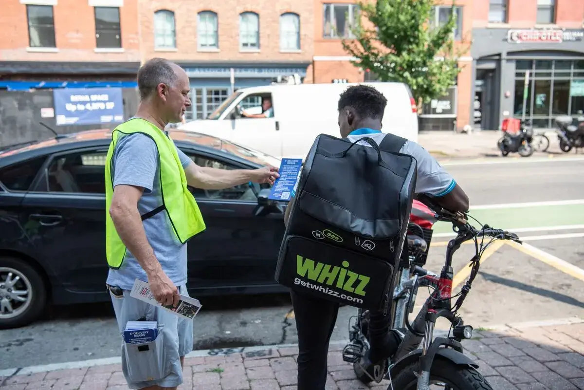 E-bike battery swaps